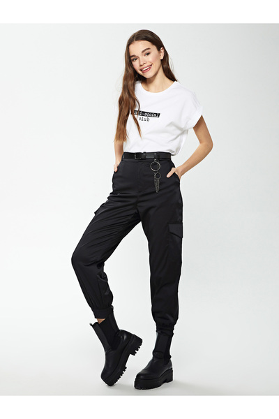 LC Waikiki Pantaloni jogger de damă din satin cu detalii la buzunare