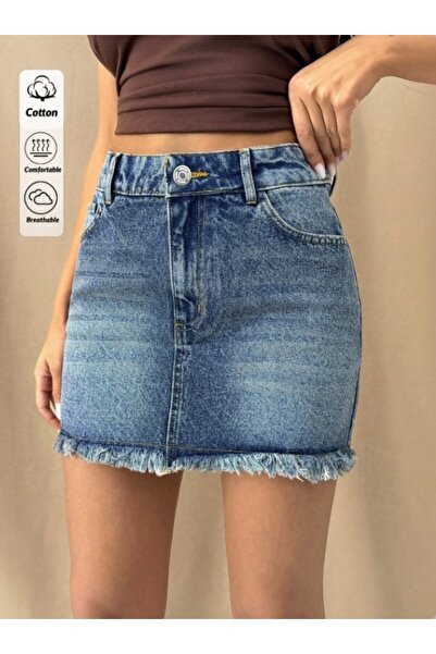KENE JEANS FUSTĂ MINI CU CIUCURI LA TIV, CULOARE MARO, TIP BLĂNĂ DE BLĂNĂRĂ/D...