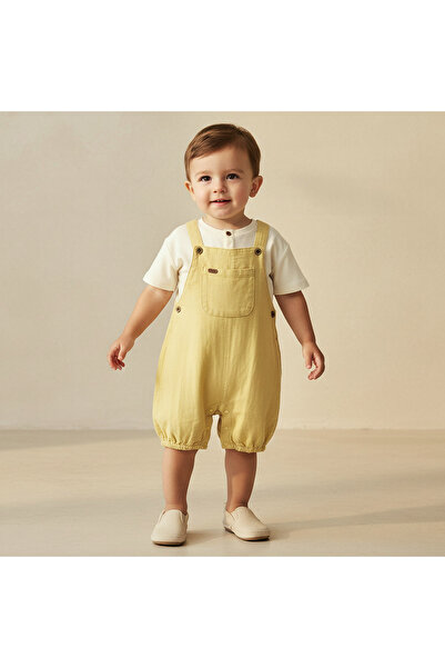 giggles Henley Neck Short Sleeves T-shirt and Dungaree Set with Chest Pocket