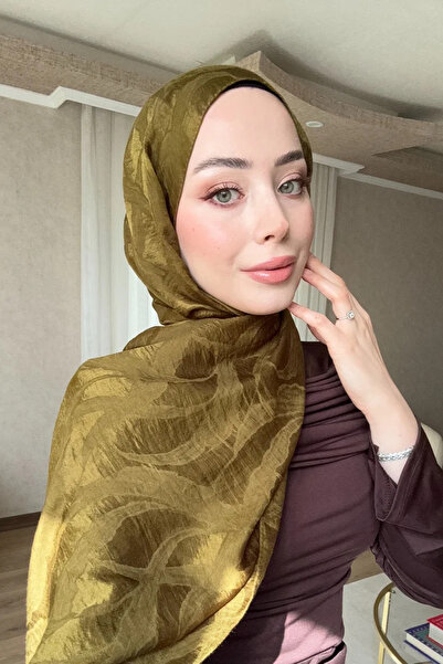 Madame Polo Premium Jacquard Shawl Ivy Pattern - Oil Green