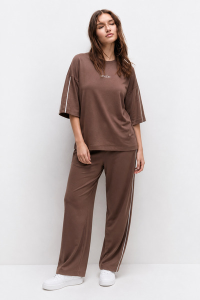 şuranur طقم علوي وسفلي من قماش أوشو مودال بأكمام قصيرة 2XL-6XL
