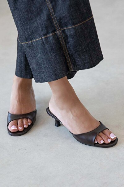 wolk shoes Denis Women's Heeled Wrinkled Leather Sandals
