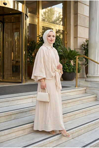 Kirazca Butik Women's Hijab Dress with Detachable Cape and Buckle