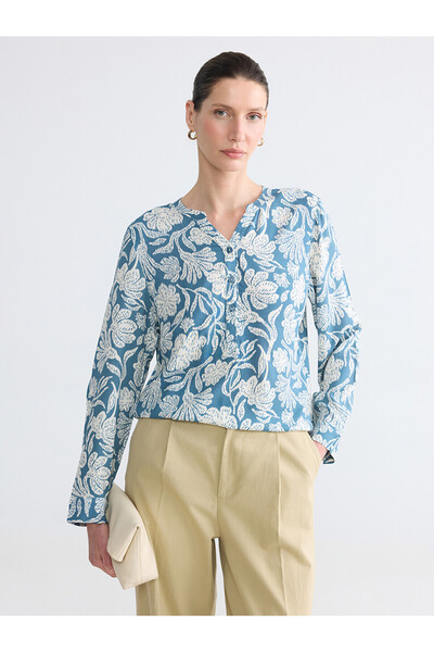 LC Waikiki Peak New Season Cropped Collar Patterned Blouse