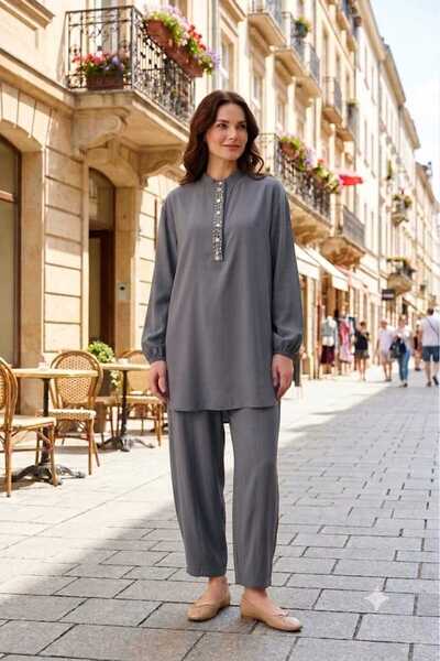 Puane Women's Collar Embroidery Detailed Trouser Suit