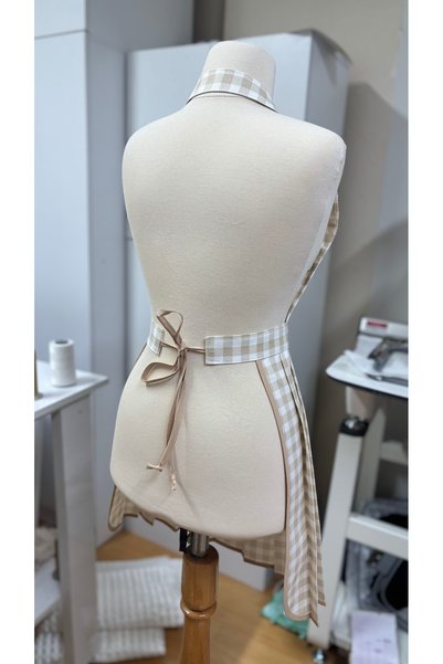 Pearl Teks Embroidery Detailed Gingham Apron