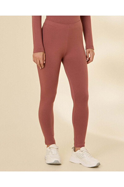 REDTAG Women Burgundy Active Leggings