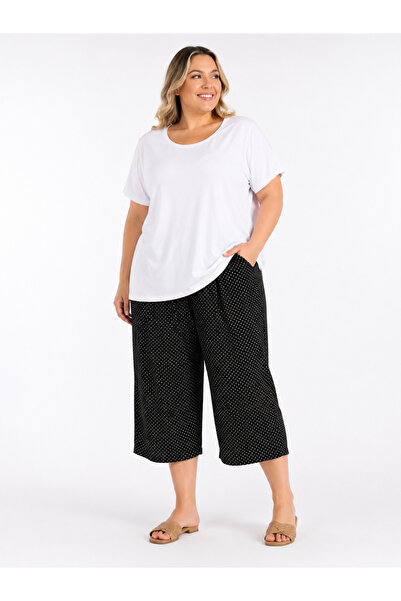 Trendline Women's Oversized Stretchy Fabric Capri Shorts with Elastic Pockets