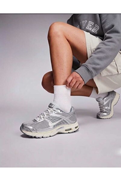 Nike حذاء رياضي نسائي كاجوال باللون الرمادي من Air Max Moto 2K / (Blue Sport ...