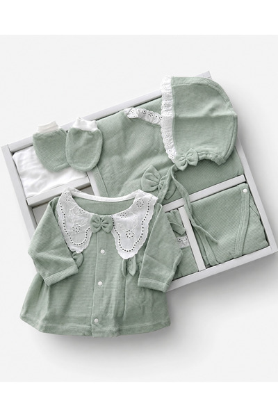 Mou&Kou 10-Piece Hospital Discharge Set with Baby Collar, Cotton Newborn Baby Set with Blanket