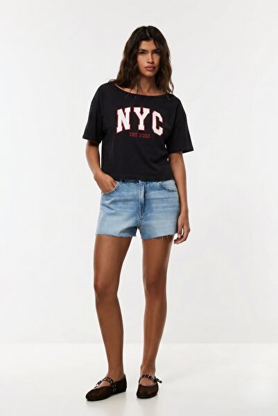 Shopping Shop Kayık yaka nyc desenli bluz siyah