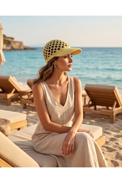 Trend Kapında Modern-Looking Summer Knitwear Hat with a Silvery Knit Design