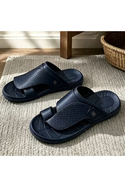 Bleco Luxurious embossed men's sandals, suitable for indoor and outdoor wear ...