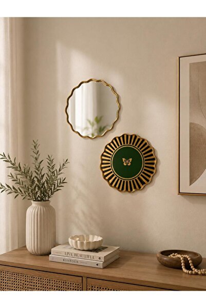 Evrio Set of 2 Daisy Mirror and Butterfly Patterned Glass Presentation Plates...