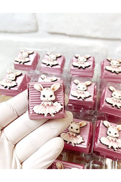 Sweet Story 50 Adet (yaklaşık 1 Kg) Sevimli Tavşan Temalı Ahşap Figürlü Kız B...