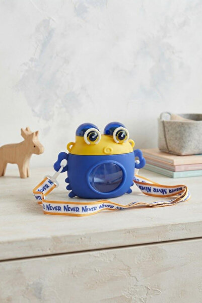 Kitchen Life Frog Shaped Double-Lid Silicone Case Leak-Proof Water Bottle wit...