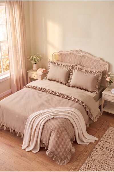 Medaillon Home Polka Dot, Ruffled Double Duvet Cover Set |   Cotton |   200X220 cm Duvet Cover, 2 Pieces 50X70 cm Pillowcases |   Stylish and Elegant