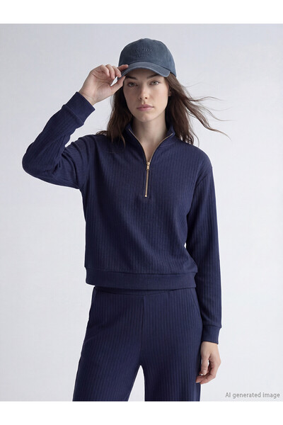 LC Waikiki Nevavm Soft Touch Oversize Women's Sweatshirt with a Difference