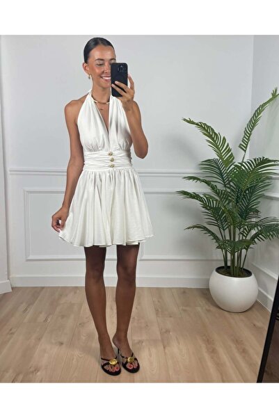 Myrum butik Μίνι φόρεμα με λαιμόκοψη σε εκρού απόχρωση από την Πλούγια