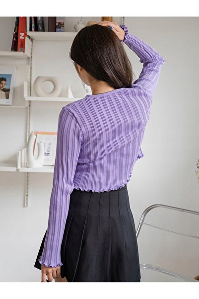 NO BRAND PULOVER VIOLET CU NASTURI, MÂNECI LUNGI, VOLAN ȘI BRODERIE CU PISICĂ...