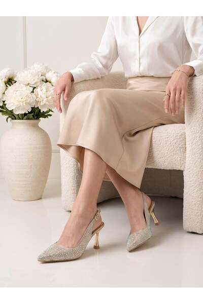 Nesil Shoes أحذية نسائية مفتوحة من أوزما 404 بكعب ذهبي مرصع بالأحجار