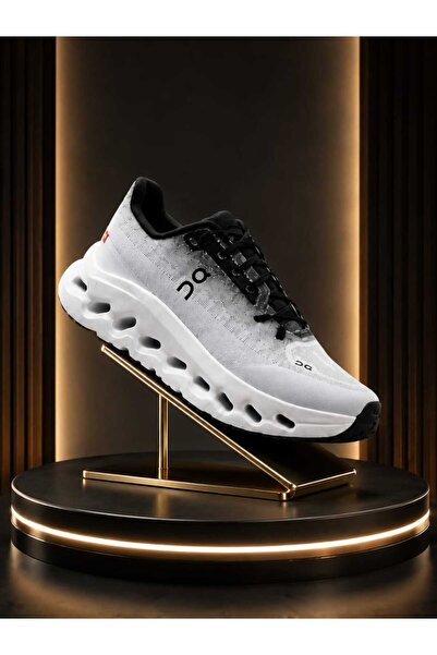 Shoes حذاء كاجوال ON Cloud tilt