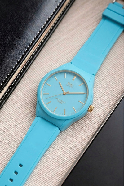 Q&Q 10 Atm Water Resistant Unisex Colorful Wristwatch