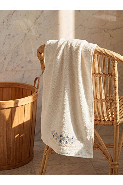 LC Waikiki Embroidered Cotton Face Towel 50X80 cm from Uzg Store for Style En...