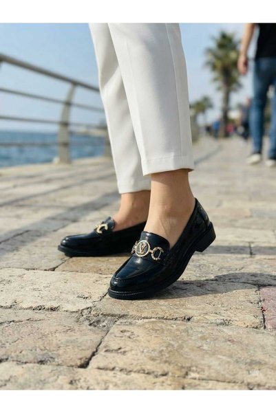 BERASHOES KADIN RUGAN LOAFER AYAKKABI