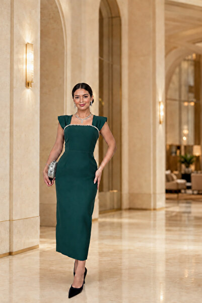 Deafox Emerald Green Stone Detail Thick Strap Square Neck Slit Crepe Fabric D...