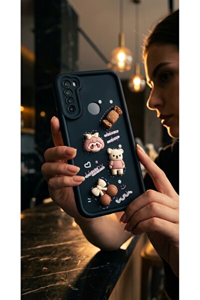 Redmi Note 8 Uyumlu 3D Figürlü Kabartmalı Silikon Kılıf - Sevimli Ayıcık ve Şeker Tasarımlı Siyah Kapak