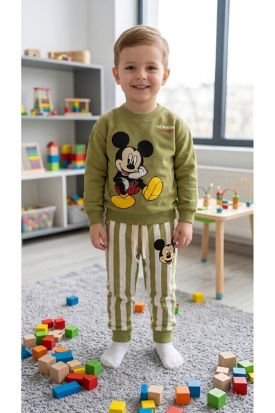 ues Boy's Patterned Character Tracksuit Set