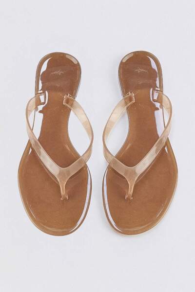 TRENDYOL SHOES شبشب نسائي بني اللون من جيلي TAKSS26TE00055