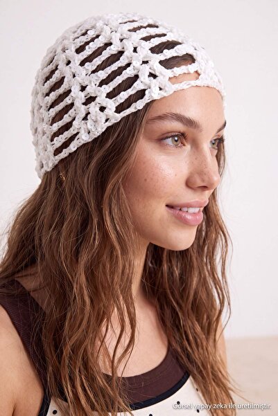 TRENDYOL SHOES Off-White Knitted Women's Hair Accessory Takss26Da00042