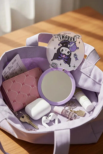 Miniso Sanrio Lisanslı Kuromi Akrilik Dönebilen Taşınabilir Ayna – Masa Üstü ...