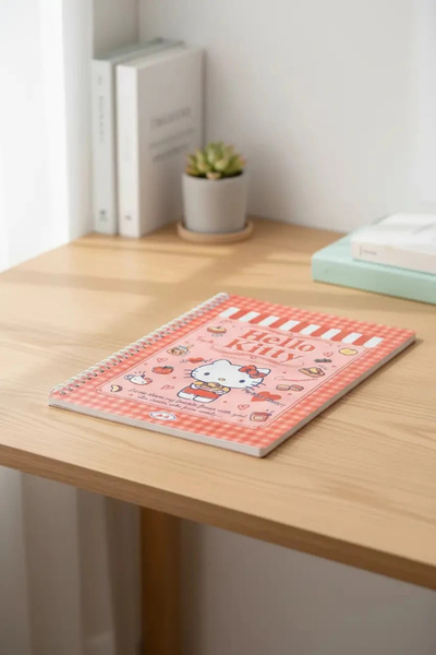 SANRIO Lisanslı Hello Kitty Retro Koleksiyonu A4 Spiral Telli 60 Sayfa Defter