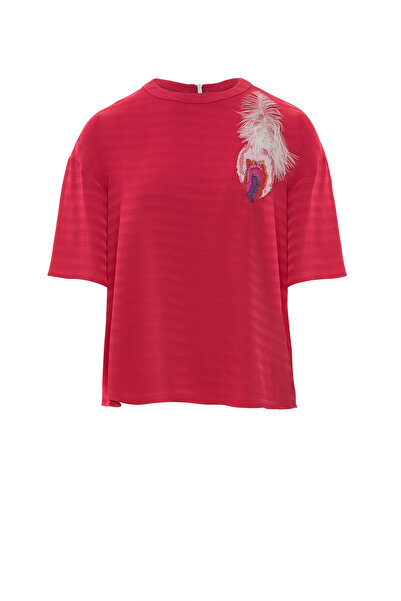 GİZİA Tüylü Nakış Detaylı Basic T-shirt