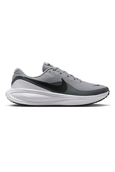 Nike الثورة 8