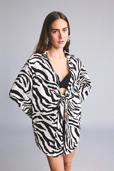 DeFacto Regular Fıt Desenli Müslin Siyah Plaj Gömleği H3055AX26SP
