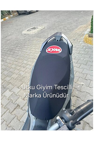 Utku Giyim SYM UYUMLU MOTOSİKLET SELE KILIFI SİYAH RENK LİKRALI SARAN KUMAŞ