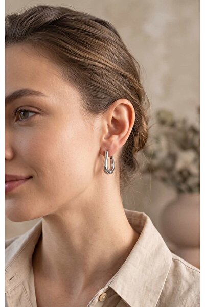 Inure Jewelry أقراط نحاسية فضية اللون مجوفة على شكل وردة
