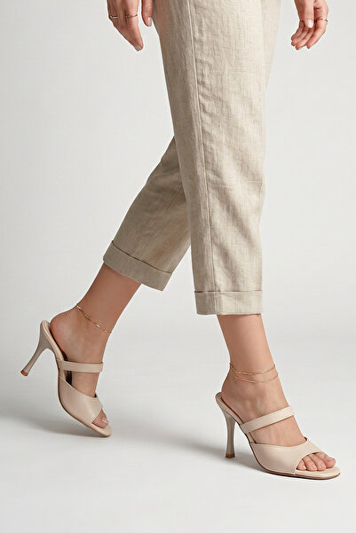 Gökhan Talay Elanor Flexible Soft Non-Slip Sole (8 cm) Beige Skin Single Stra...