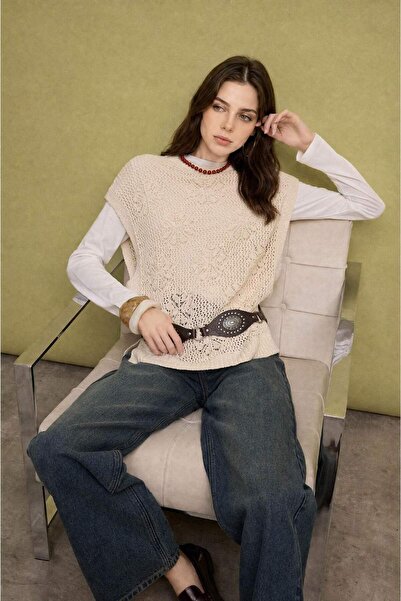 DeFacto Crew Neck Embroidered Sweater Sweater F3296Ax25Au