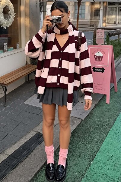Madmext Rosa gestreifte Damen-Strickjacke mit Schal MG2588