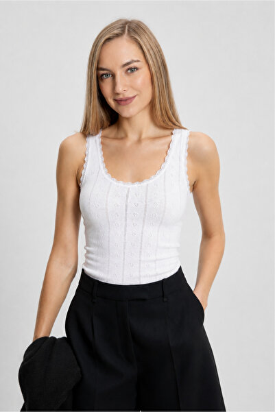 Cotpark Women's 100% Cotton Ribbed Lace Detailed Undershirt 3095 - White