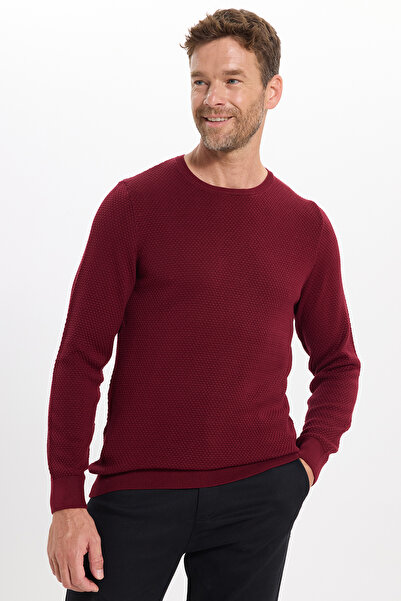 Tudors Men's Standard Fit Regular Cut Crew Neck Honeycomb Patterned Dark Burg...