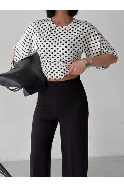 BE CHİC Λευκή πουά μπλούζα με λαιμόκοψη ποδηλάτου και εφαρμογή στη μέση, με β...