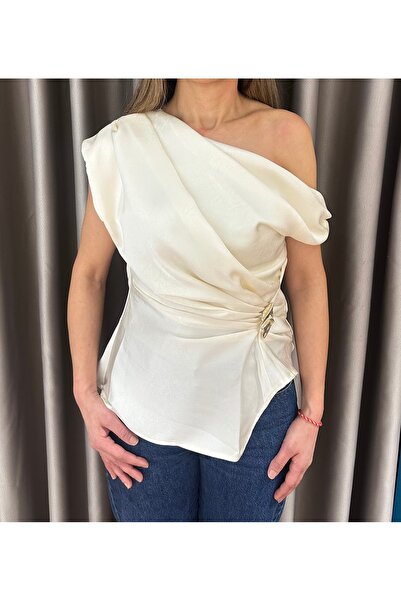 MODA Omuz Drapeli Broş Detaylı Bluz