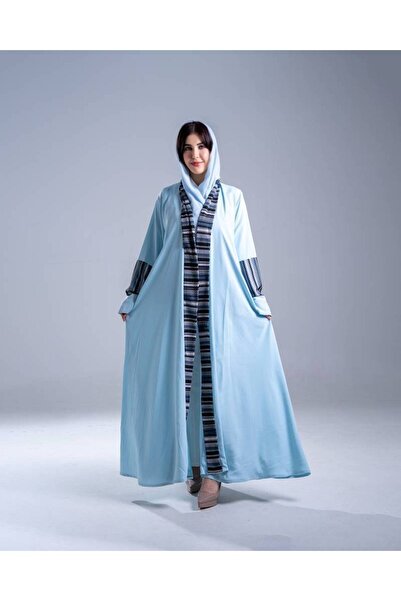 elegant hijab عباءة زرقاء فاتحة