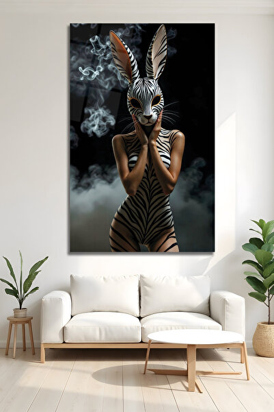 AltmışAltı Modern Sanat Dekoratif Zebra Maskeli Kadın Figürlü Temperli Cam Tablo